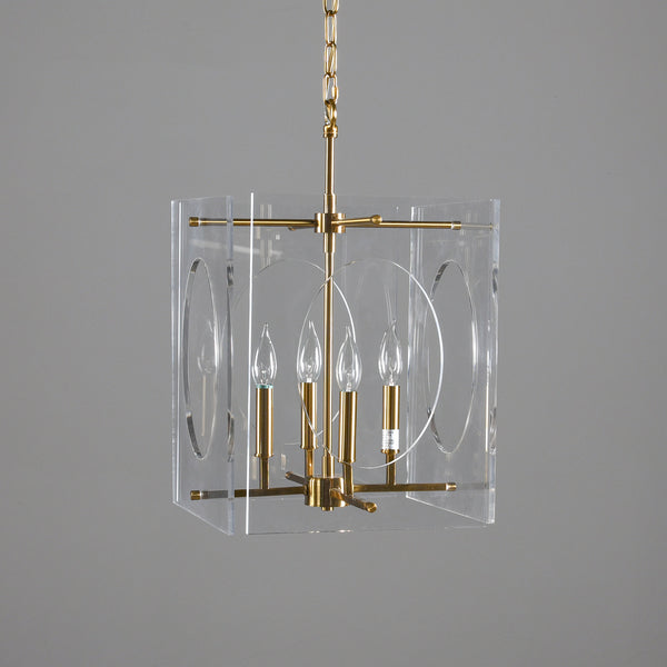 Tessa Chandelier